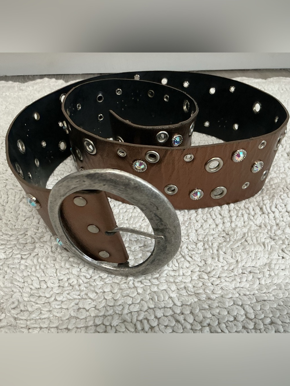 Y2K LYZ CHARTER Leather Rhinestone Studded Grommet Belt Large